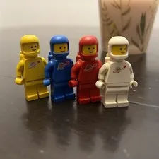 lego classic spaceman minifigure lot