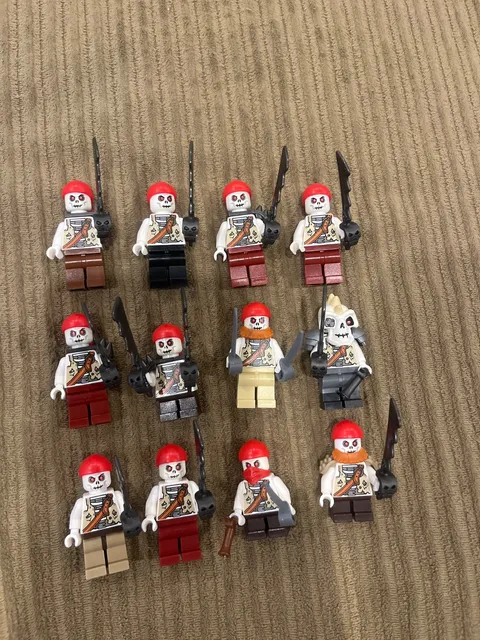 LEGO Skeleton Pirate Minifigures Lot of 12 Minifigs Swords Skeletons