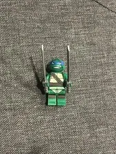 LEGO Teenage Mutant Ninja Turtles Leonardo Minifigure Green Blue Mask w/swords