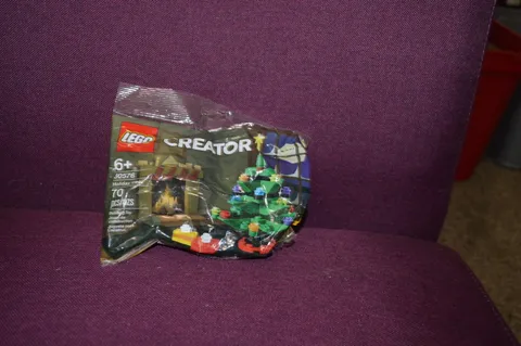 LEGO Creator Seasonal Holiday Tree Polybag Set 30576 (70 pcs, Age 6+) Le1