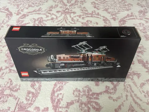 LEGO Creator Expert Crocodile Locomotive (10277) New & Sealed
