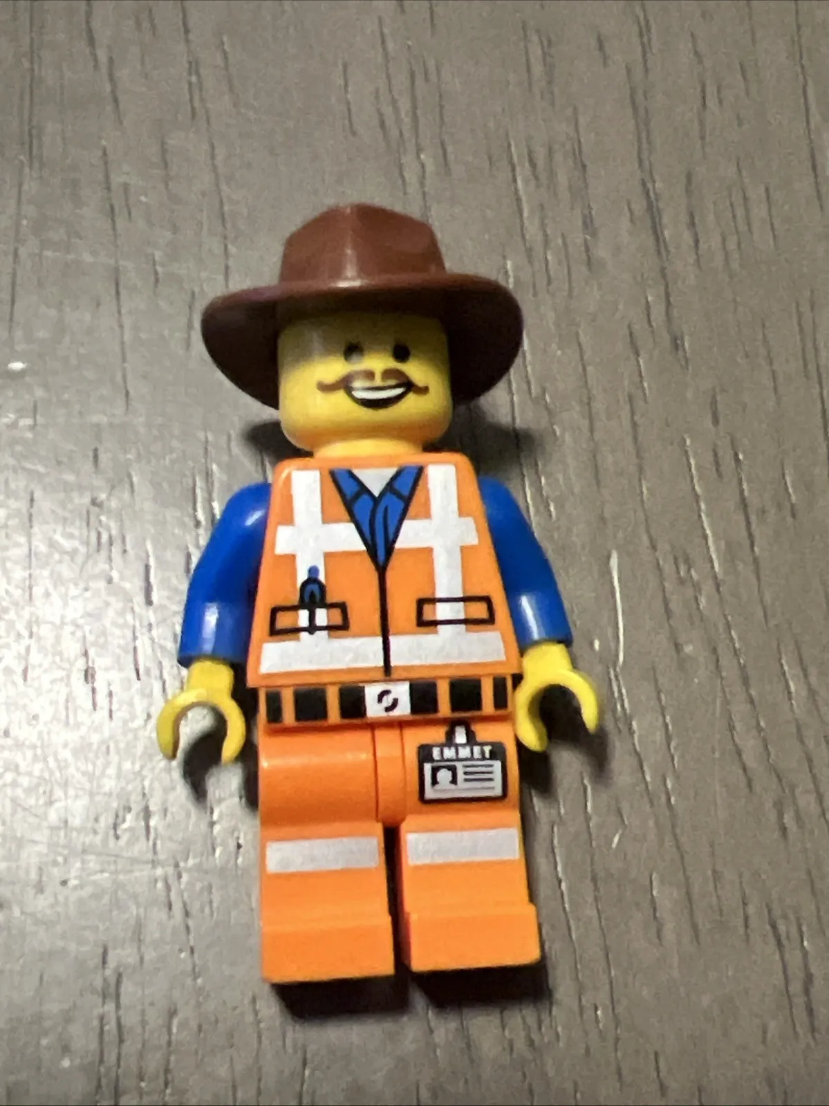 LEGO tlm062 Emmet - Western Outfit The LEGO Movie