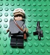 Lego Star Wars Minifigure Jyn Erso sw0791 from set 75155 Complete with blaster