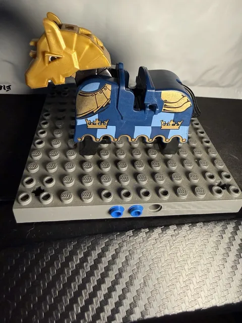 RARE LEGO Gold & Dark Blue Horse Kings Barding Armor