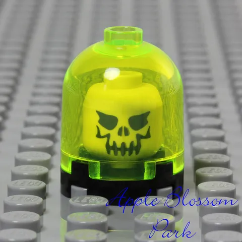 NEW Lego White SKELETON SKULL Halloween Monster Yellow Display Case Minifig Head