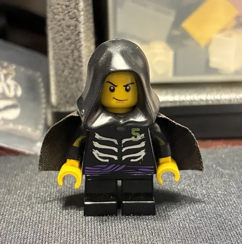 Lego Ninjago Minifigure Lloyd Garmadon w/ Hood and Cape 9443 9457