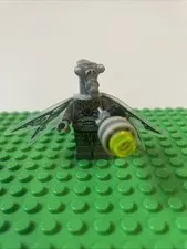 LEGO STAR WARS -- GEONOSIAN ZOMBIE MINIFIGURE WITH WINGS AND BLASTER 9491