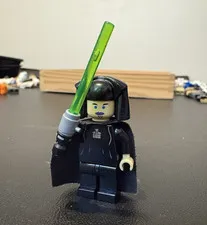 Working Battery LEGO Star Wars Luminara Unduli great condition