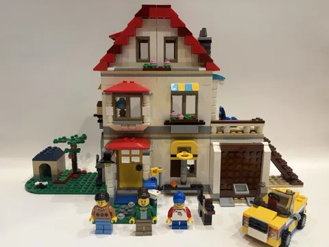 LEGO Creator Modular Family Villa 3 in 1 (31069) Complete Set | No Box