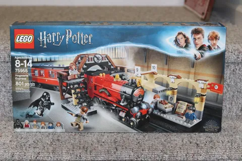 LEGO Harry Potter Hogwarts Express Set 75955 New, Factory Sealed!