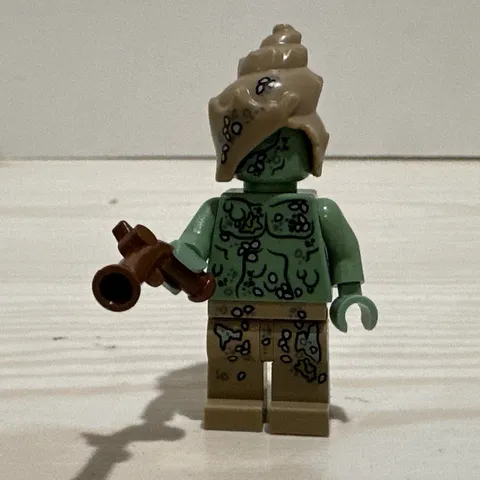 Lego Pirates of the Caribbean Hadras Minifigure Complete 4183 The Mill Retired