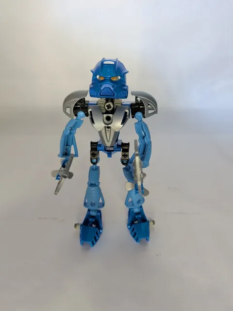 LEGO Bionicle Toa Nuva 8570 Gali Nuva 100% Complete