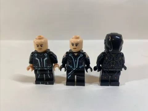 LEGO Ideas - Rinzler -Minifigure And Tron Legacy Minifgures