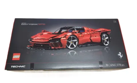 LEGO Technic 42143 Ferrari Daytona SP3 3778pcs Ultimate Car Concept SEALED NEW