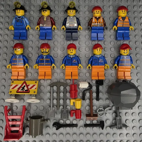 Lego City Construction Minifigures Lot and Accessories