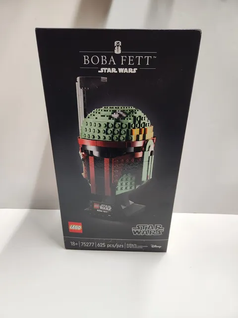 LEGO Star Wars: Boba Fett Helmet (75277) Slight Box Damage