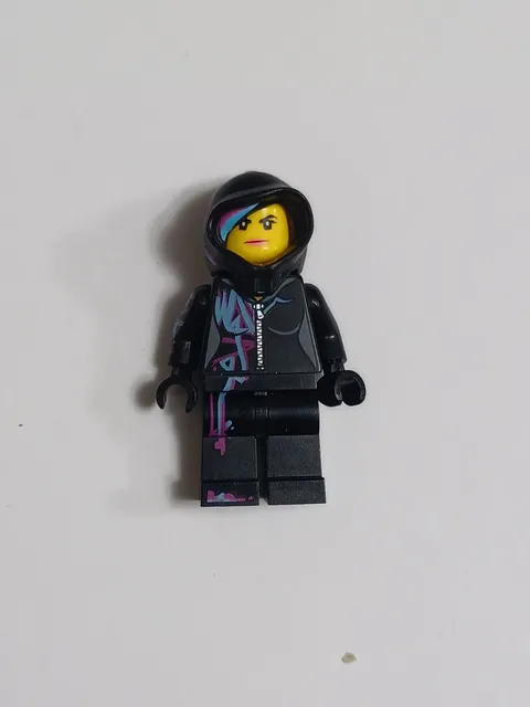 Lego Movie Wyldstyle Lucy Hooded Minifigure