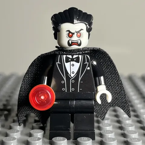 LEGO Lord Vampyre Minifigure with Cape Monster Fighters 9468 10228 mof007 1D