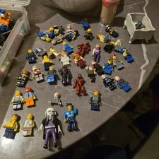 Over 9Pounds Of Legos From Various Sets Batman Star Wars DC Etc: