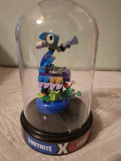 LEGO Fortnite Llama Building Set in (Custom Dome Display)