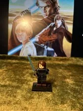 1x MINI STAR WARS ANAKIN SKYWALKER YEDI KNIGHT on original LEGO Base
