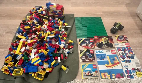 Vintage LEGO Lot–6 lbs of Genuine LEGO Bricks Original Manuals, Late 1970s–1980s