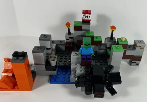 LEGO Minecraft The Cave 21113 Partial Build Zombie Spider TNT No Box Mojang