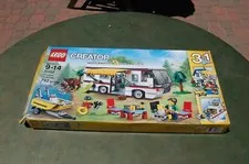 LEGO 31052 Vacation Getaways Creator 100% Complete 