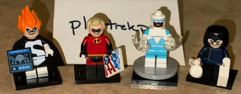 LEGO Disney Collectible Minifigures - Mr. Incredible, Syndrome, Frozone & Edna
