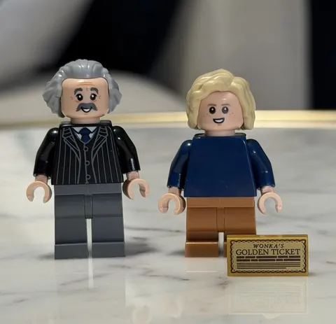 Lego Charlie Grandpa Joe Minifigures 21360 Willy Wonka & the Chocolate Factory