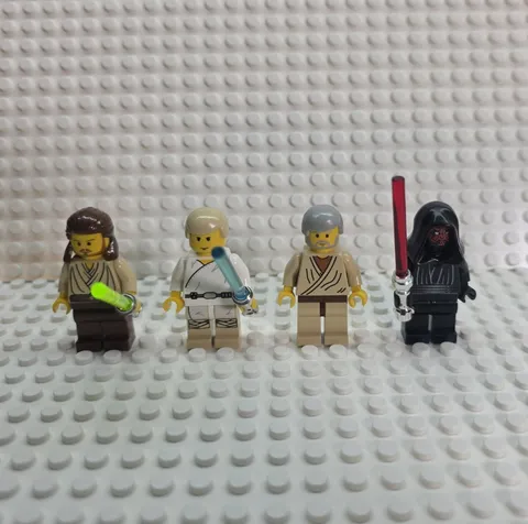 Four Vintage Lego Star Wars Minifigures - Luke Obi-Wan Maul Qui-Gon