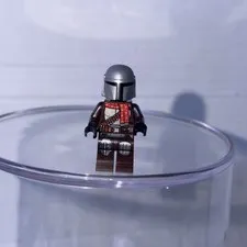 LEGO Star Wars Mandalorian Minifigure Holiday Scarf Plastic Character Figure