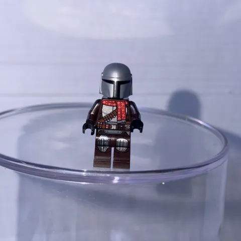 LEGO Star Wars Mandalorian Minifigure Holiday Scarf Plastic Character Figure