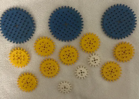Vintage Lego Technic Gears lot of 14 1970s Blue White Yellow