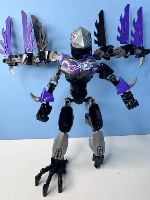 LEGO Legends of Chima  Figure - “ CHI RAZAR “ - ( Set # 70205 ) Missing Foot 