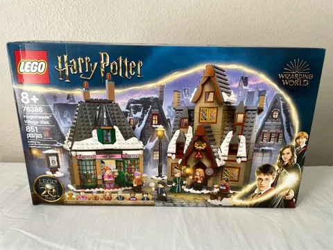 LEGO Harry Potter: Hogsmeade Village Visit (76388)