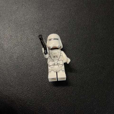 LEGO First Order Snowtrooper Minifigure 75126 sw0701 Star Wars CMF Lot A4
