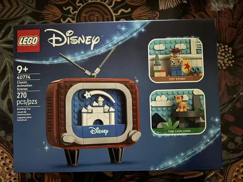 LEGO Disney Classic Animation Scenes TV (40774) Toy Story Lion King Castle GWP