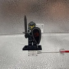 LEGO (8831) CMF Series 7 Evil Knight Minifigure col07-14 Complete Castle