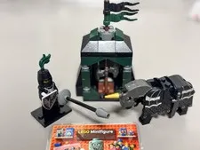 LEGO Castle Kingdoms 10223 Dragon Knight Black Horse Barding Tent Minifigure Lot