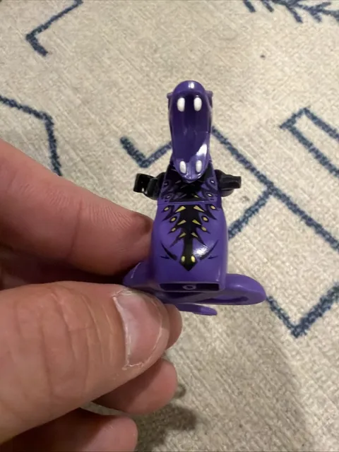 Pythor Chumsworth Lego Ninjago Minifigure Purple w Lavender, Great Condition D