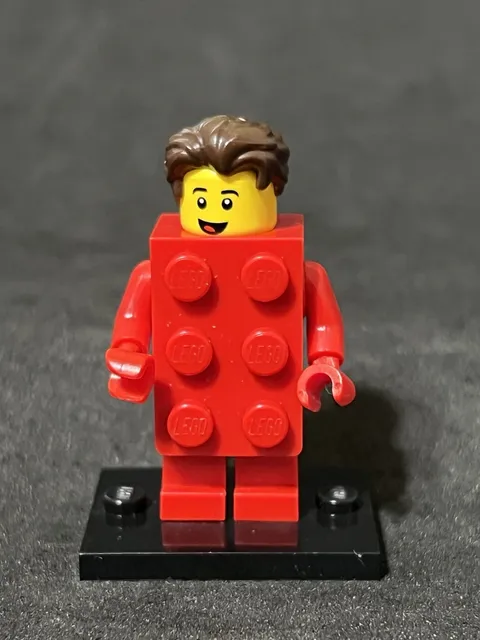 LEGO Series 18 Collectible Minifigures 71021 - LEGO Brick Suit Guy A4
