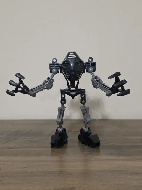 LEGO BIONICLE: Toa Mata - Toa Onua (8532) 100% Complete