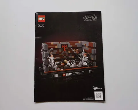 LEGO® Star Wars™ 75339 Death Star™ Trash Compactor Diorama Instruction Manual On