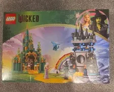 LEGO Wicked Emerald City & Kiamo Ko Castle Set 75689 860 Pieces Box