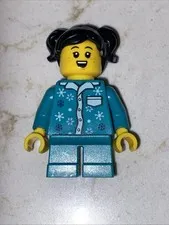 Lego Santa's Visit 10293 Minifigure Girl Turquoise Pajamas Hol256