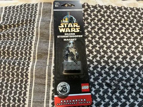 Lego Star Wars Silver Stormtrooper Magnet Exclusive Anniversary Edition