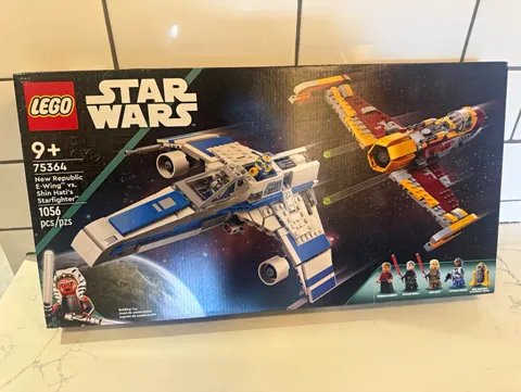 LEGO Star Wars 75364 New Republic E-Wing vs Shin Hati's Starfighter 1056pc