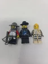 Vintage LEGO Minifig Lot: Knight, Bandit, Alpha Team