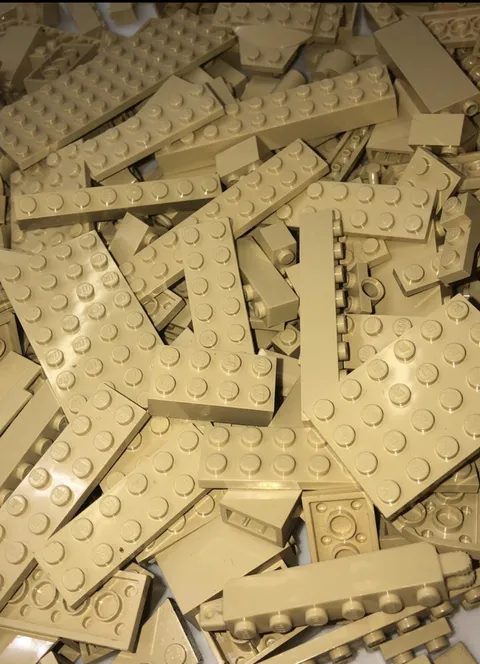 LEGO Bulk Lot 100 Pieces Tan Bricks Blocks Parts Pieces Authentic LEGO Brand